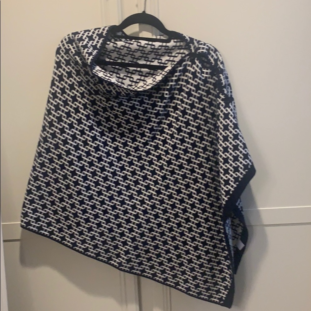 Crown & Ivy Navy and cream cape